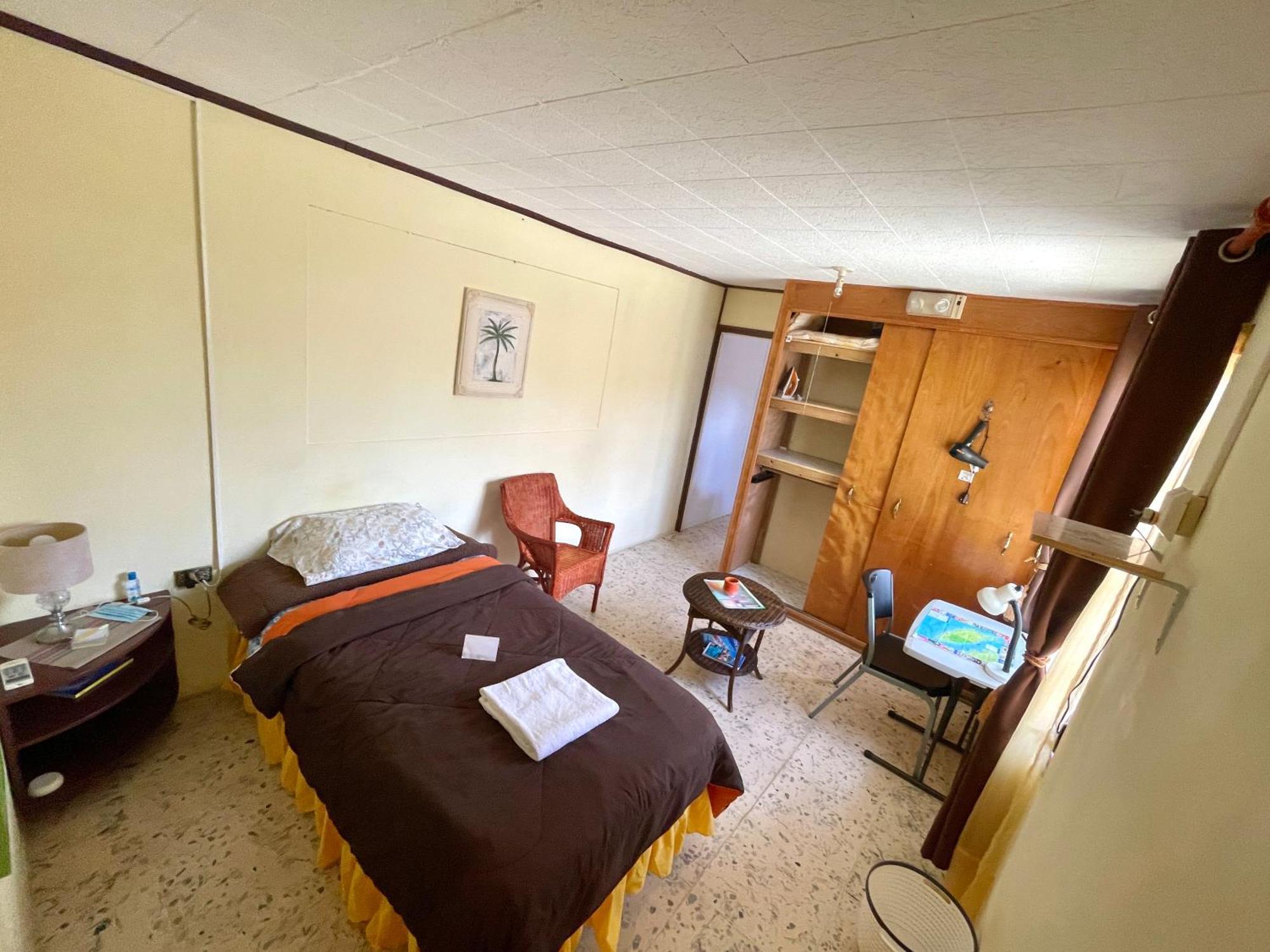 Aruba Backpackers Apartment Oranjestad Luaran gambar